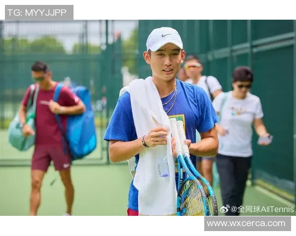 杭州网球队在大师赛中的个人能力展现与战术分析